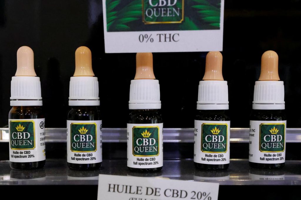 découvrez l'appel urgent des producteurs de cbd en france qui demandent l'arrêt des taxes jugées injustes. informez-vous sur leur mobilisation et les enjeux pour l'avenir du secteur du cbd.