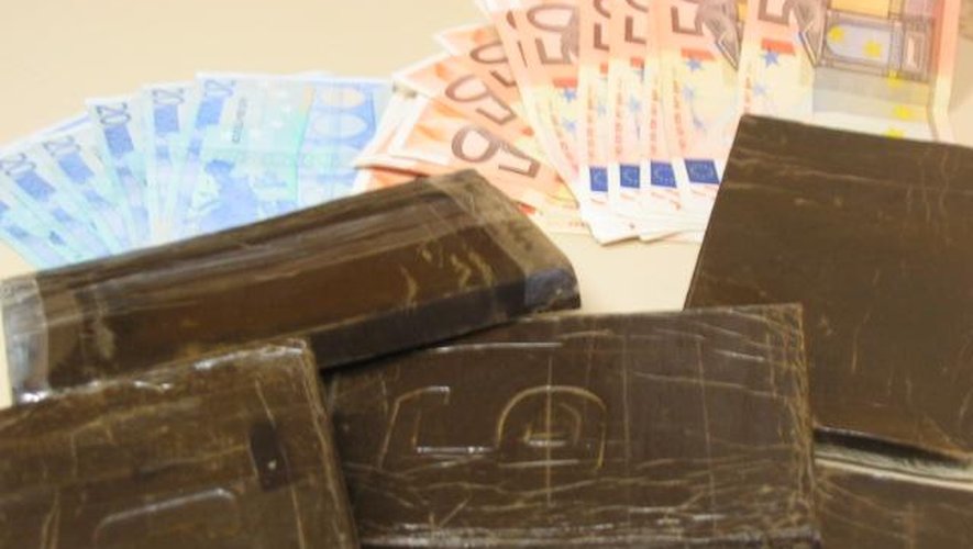 découvrez les détails d'une récente interpellation impliquant le gérant d'un magasin cbd, les circonstances de l'arrestation et ses conséquences pour l'établissement. informations et actualités à jour sur le secteur du cbd en france.