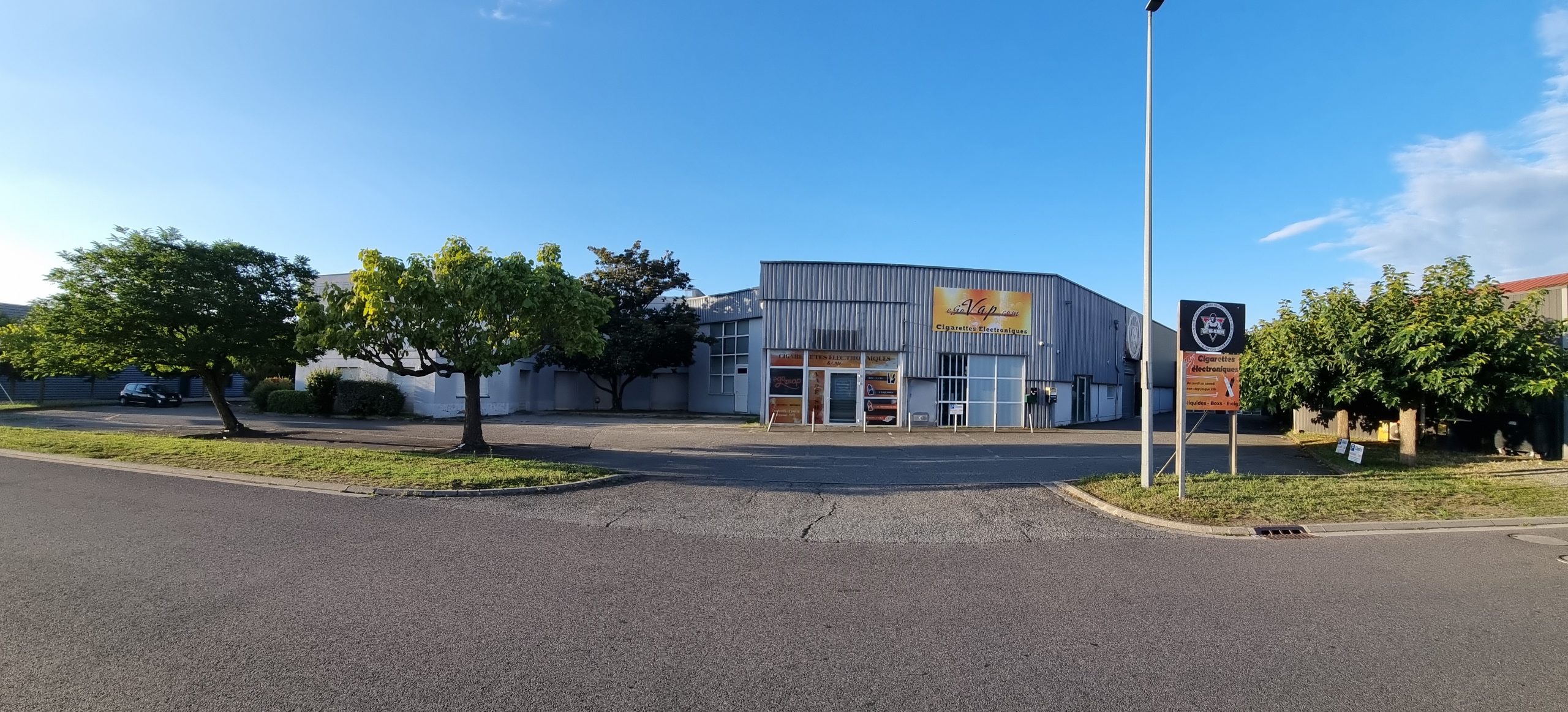 découvrez écommoy, votre nouvelle boutique spécialisée en vapotage et cbd, offrant une large gamme de produits de qualité pour tous les amateurs.