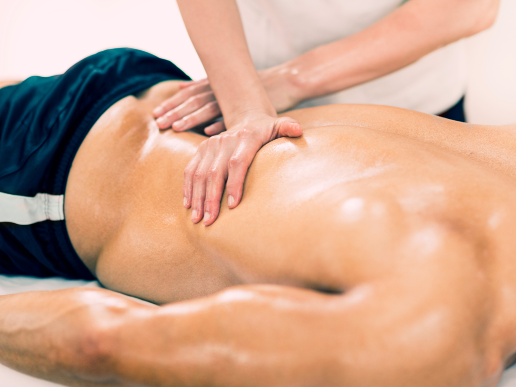 découvrez notre formation en massage de récupération sportive pour optimiser la récupération musculaire et améliorer la performance des athlètes.