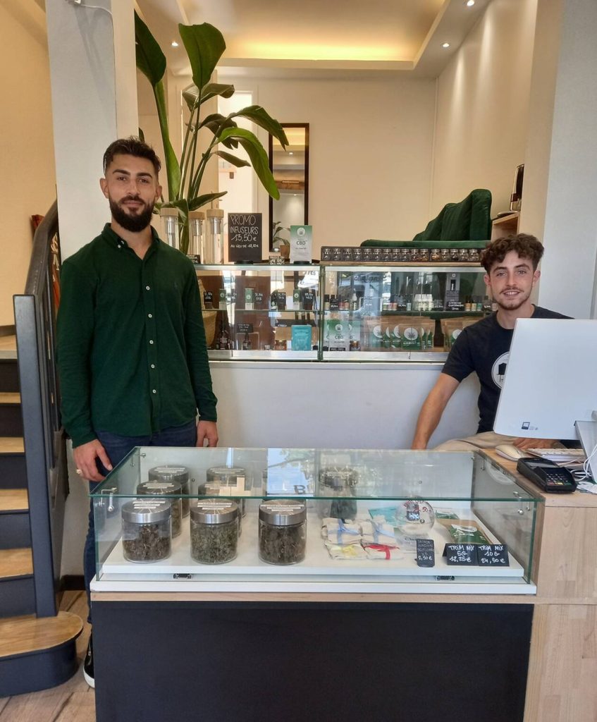 découvrez les conséquences judiciaires pour un gérant de cbd sanctionné pour emploi clandestin, et les implications légales dans le secteur du cannabidiol.