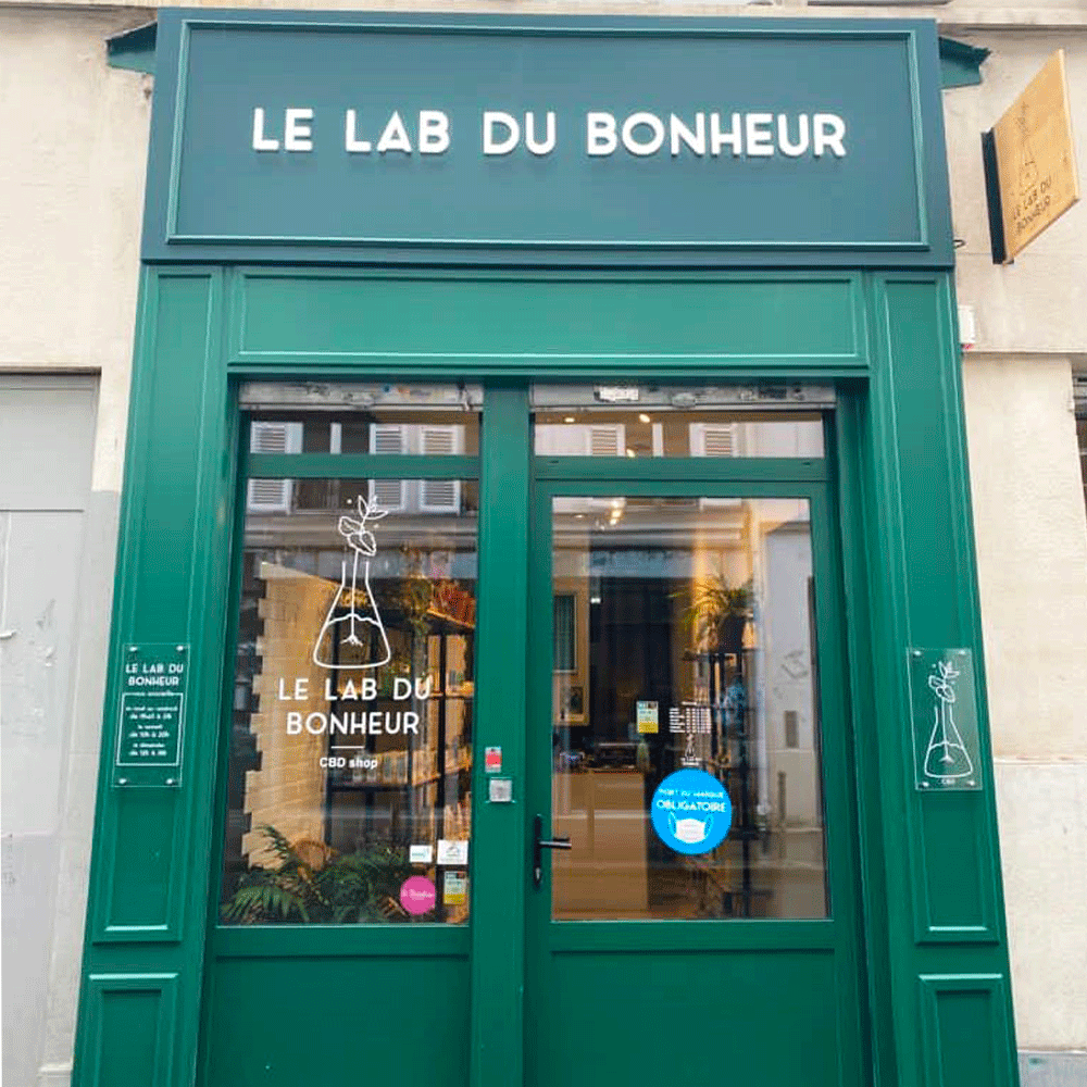 découvrez l'excellence du cbd chez lab shop : qualité premium, pureté garantie et bien-être optimal avec nos produits sélectionnés avec soin.