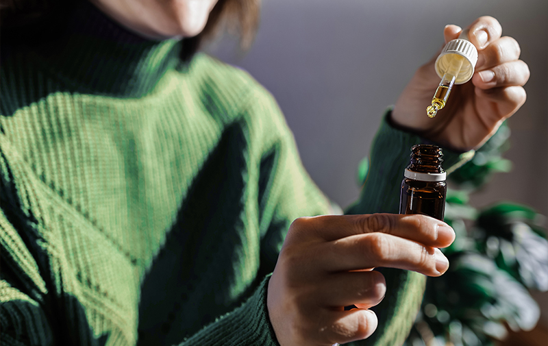 découvrez comment la consommation de cbd peut affecter la conduite et son impact potentiel sur votre permis de conduire. informez-vous sur les règles et précautions à prendre.